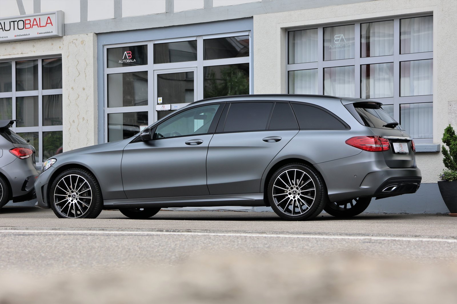 MERCEDES-BENZ C 220 d Swiss Star AMG Line 4M 9G-Tronic (CH), Diesel, Occasion / Gebraucht, Automatik - 4