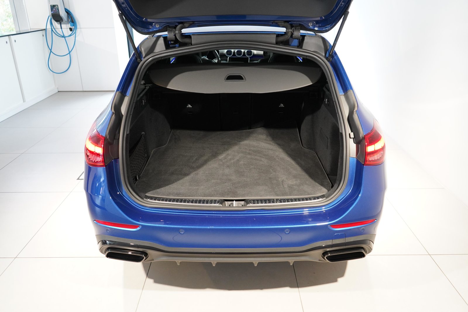 MERCEDES-BENZ C 220 d Swiss Star AMG Line 4matic Kombi, Hybride Leggero Diesel/Elettrica, Occasioni / Usate, Automatico - 5