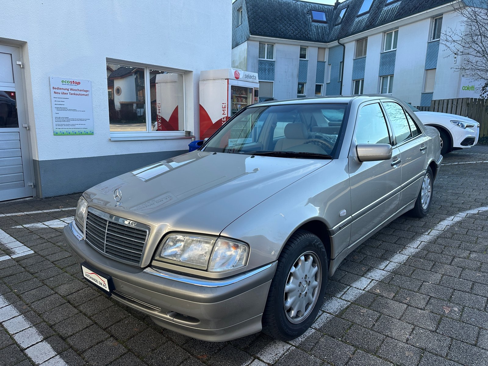 MERCEDES-BENZ C 240 Elégance, Benzin, Occasion / Gebraucht, Handschaltung - 2