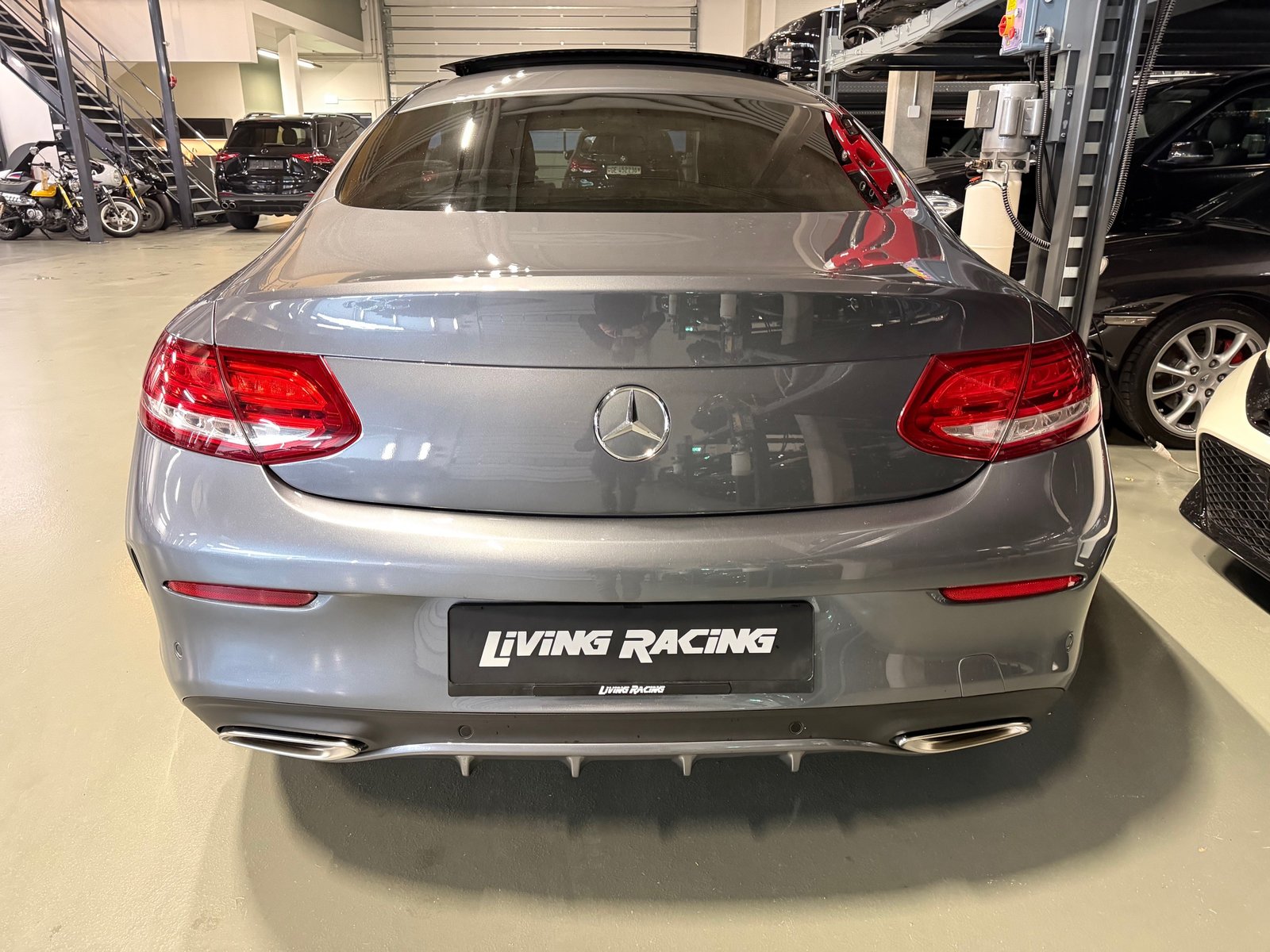 MERCEDES-BENZ C 250 AMG Line Coupé 7G-tronic, Petrol, Second hand / Used, Automatic - 4