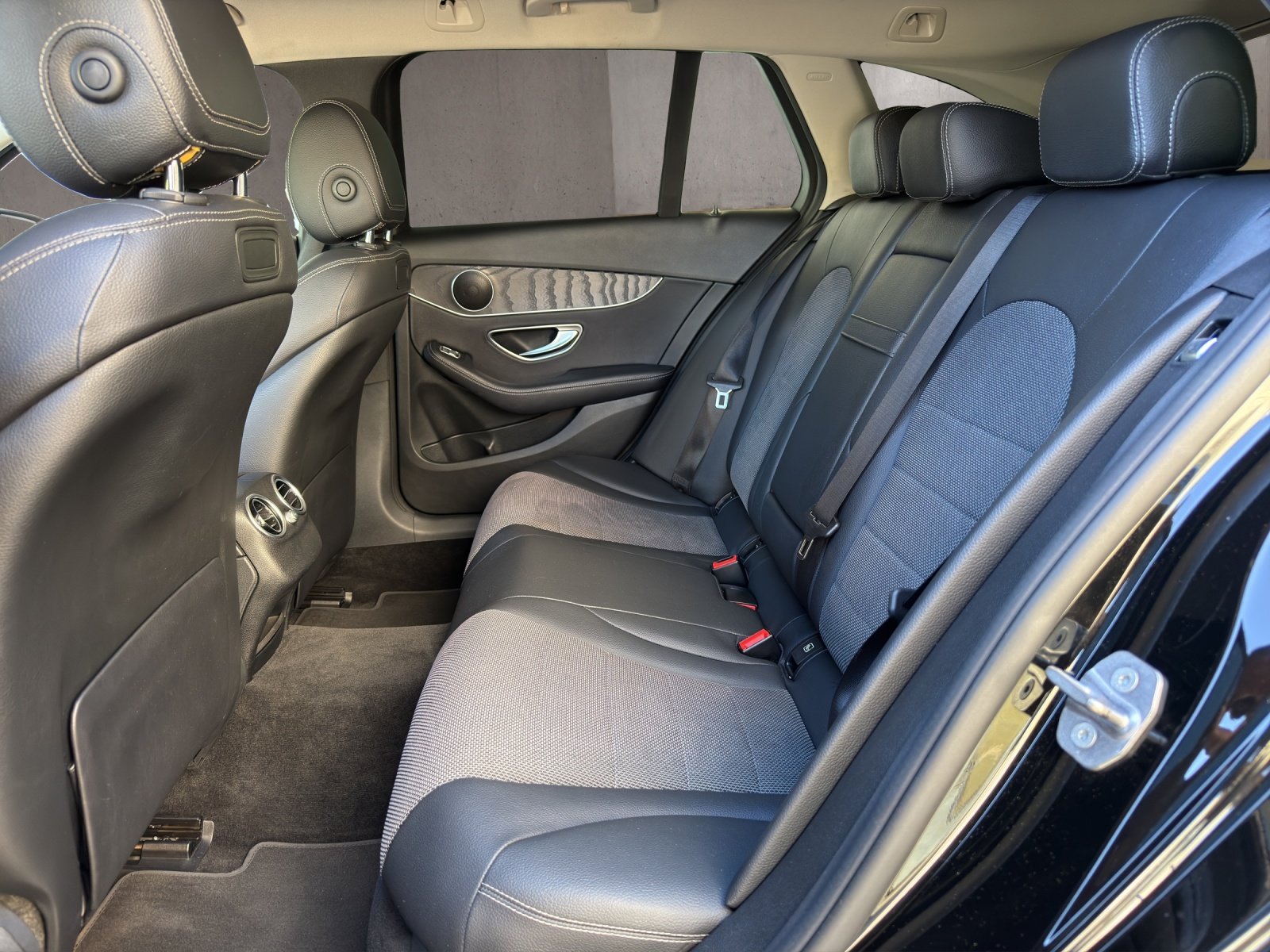 MERCEDES-BENZ C 250 d Avantgarde 4Matic 9G-Tronic, Diesel, Occasion / Gebraucht, Automatik - 7