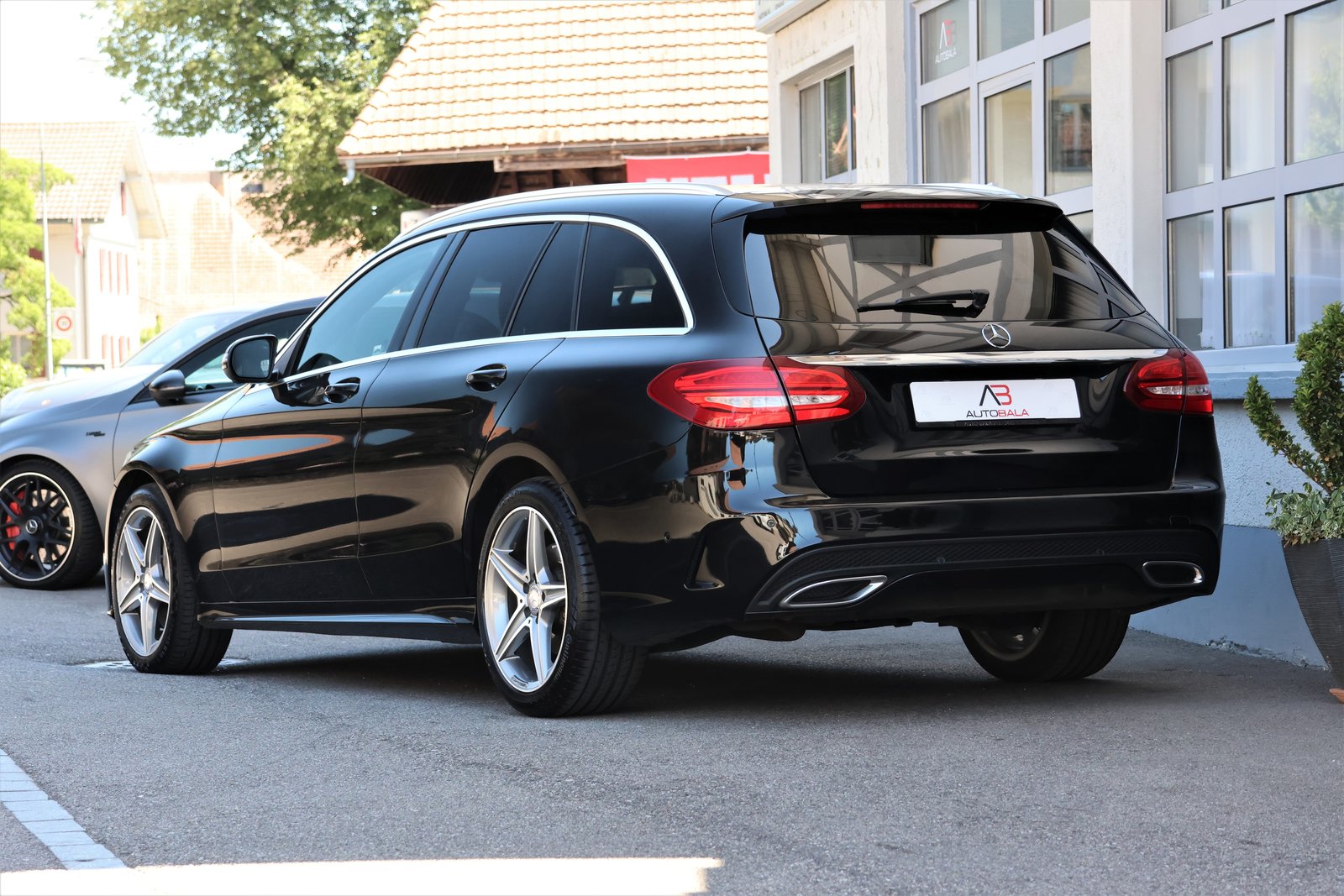 MERCEDES-BENZ C 250d BlueTEC AMG Line 4Matic 7G-Tronic Desig, Diesel, Second hand / Used, Automatic - 3
