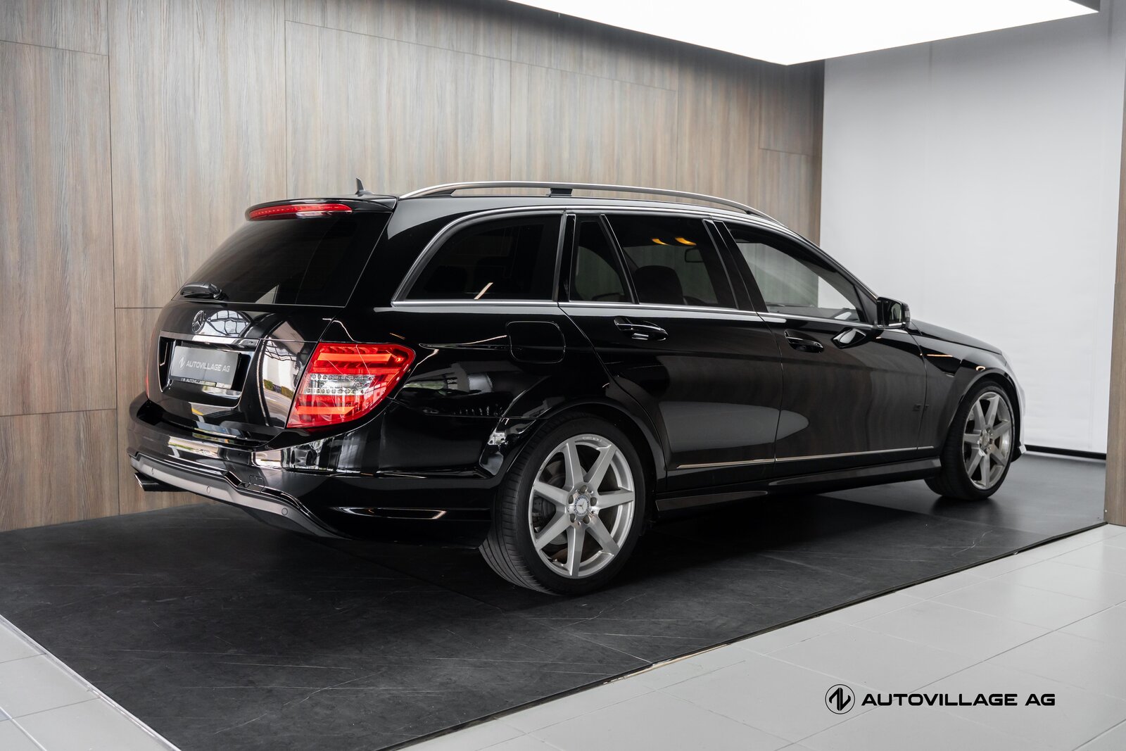 MERCEDES-BENZ C 250 CDI Avantgarde 4Matic 7G-Tronic  AMG Lin, Diesel, Occasion / Gebraucht, Automatik - 2