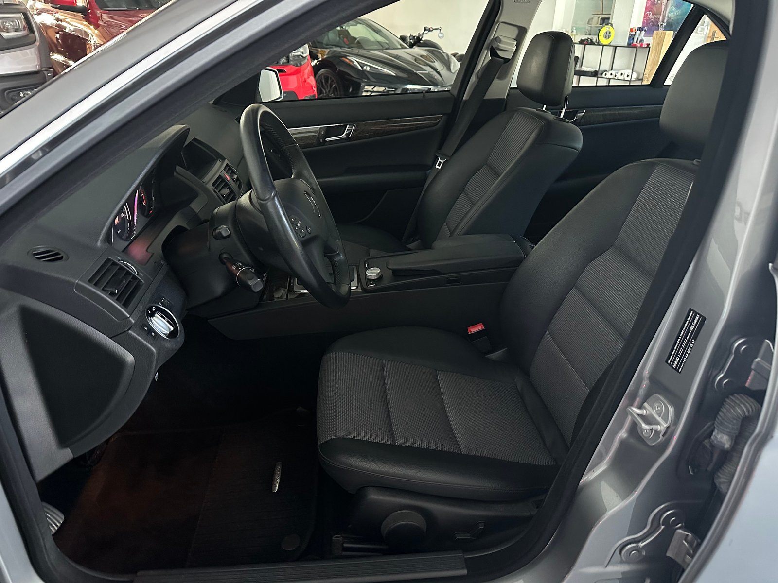 MERCEDES-BENZ C 250 CGI BlueEfficiency Avantgarde Automatic, Essence, Occasion / Utilisé, Automatique - 4