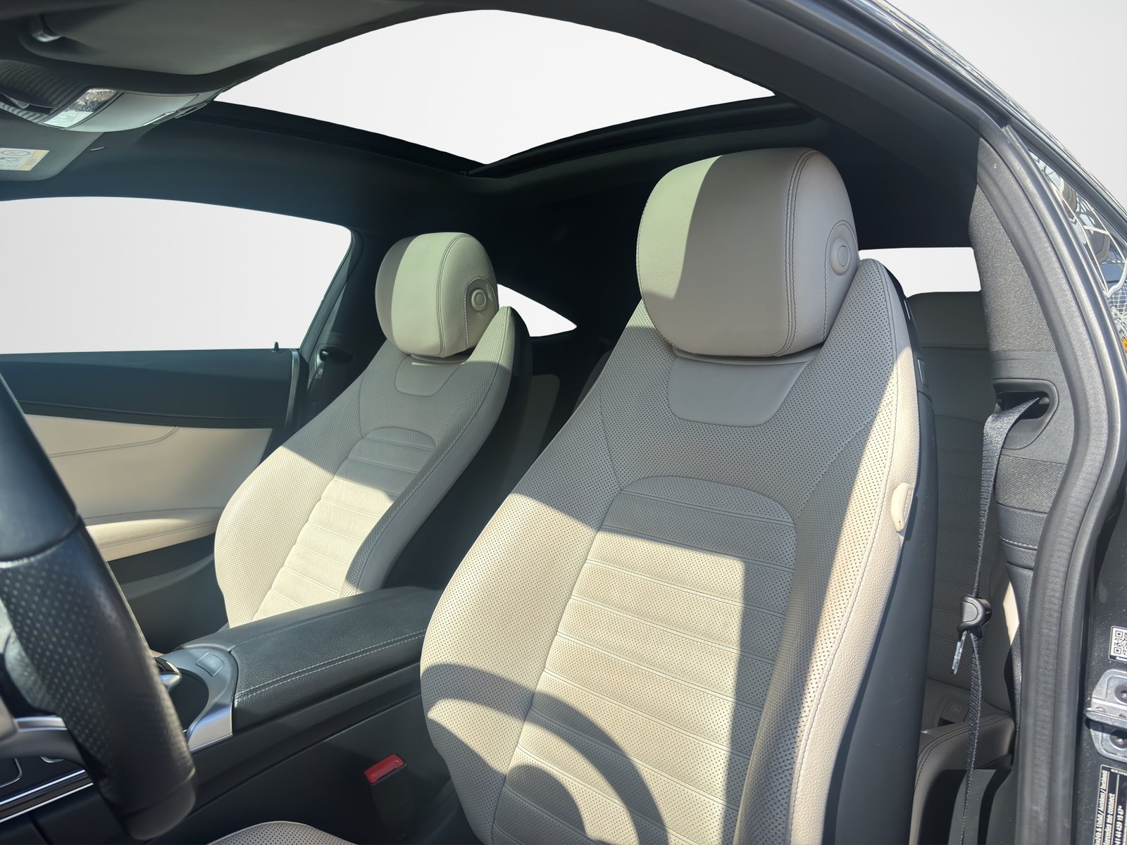 MERCEDES-BENZ C-Klasse C205 Coupé C 300 AMG Line 4matic, Mild-Hybrid Petrol/Electric, Second hand / Used, Automatic - 6