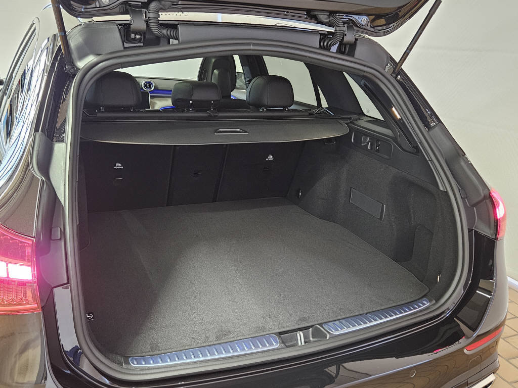 MERCEDES-BENZ C 300 4Matic Kombi AMG Line, Mild-Hybrid Petrol/Electric, Second hand / Used, Automatic - 4