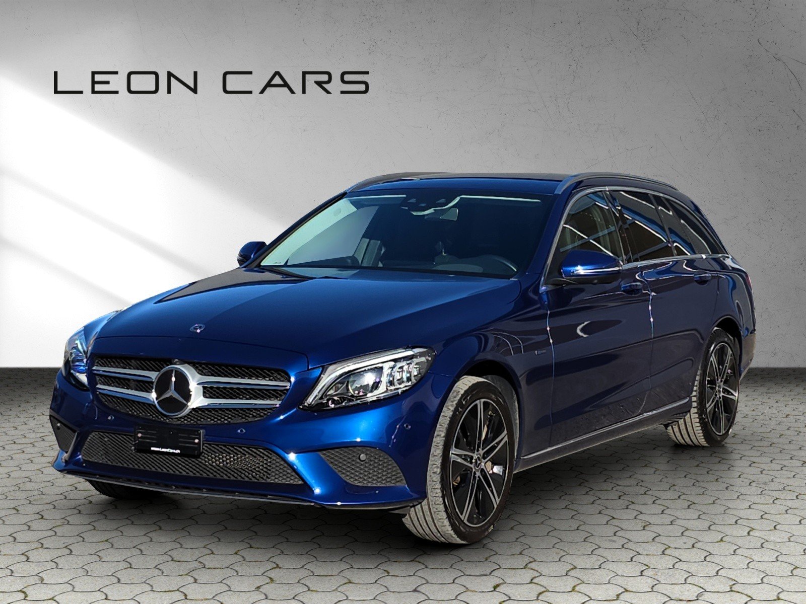 MERCEDES-BENZ C 300 e T-Modell Avantgarde 9G-Tronic mit AHK