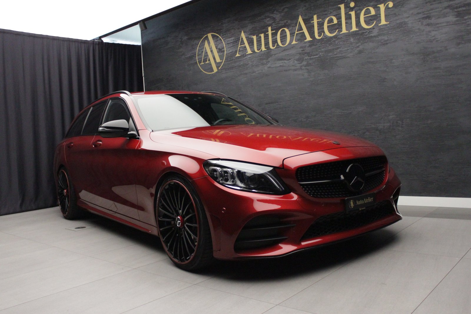 MERCEDES-BENZ C 300 AMG Line 9G-Tronic