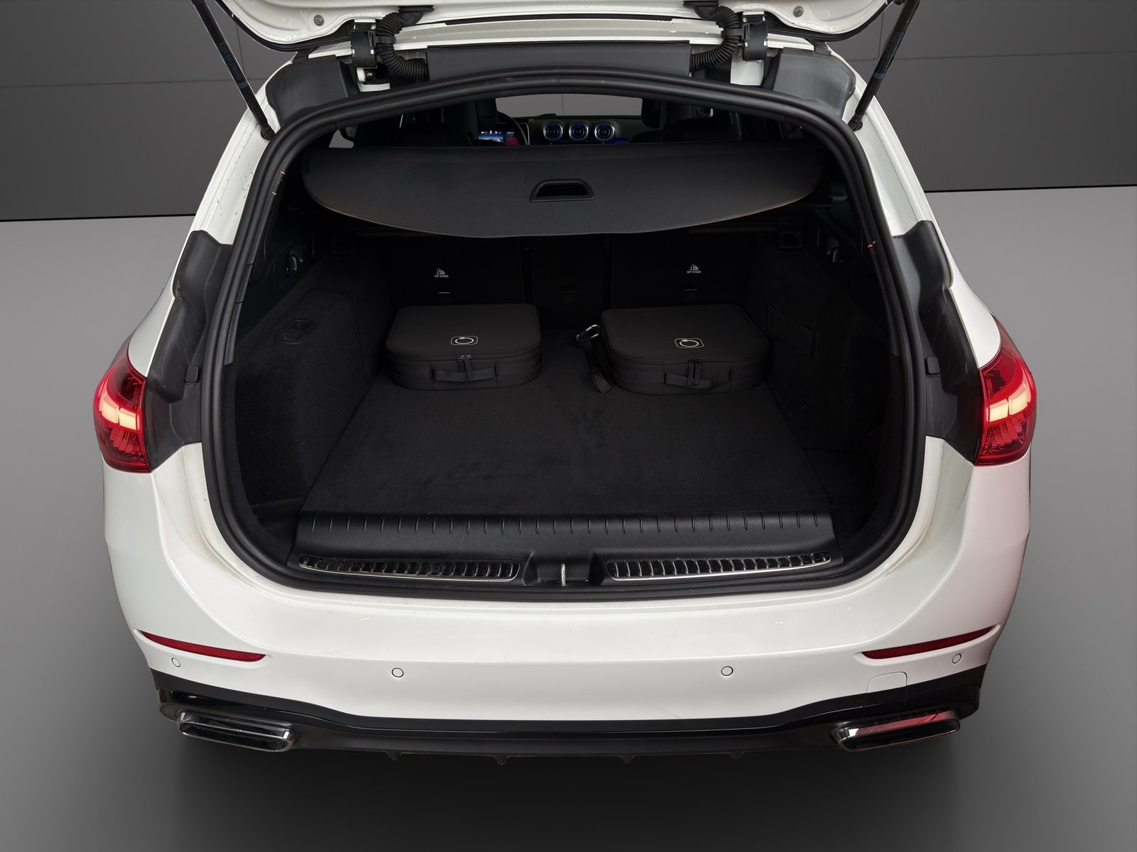 MERCEDES-BENZ C 300de T 4Matic AMG Line, Plug-in-Hybrid Diesel/Elettrica, Occasioni / Usate, Automatico - 5