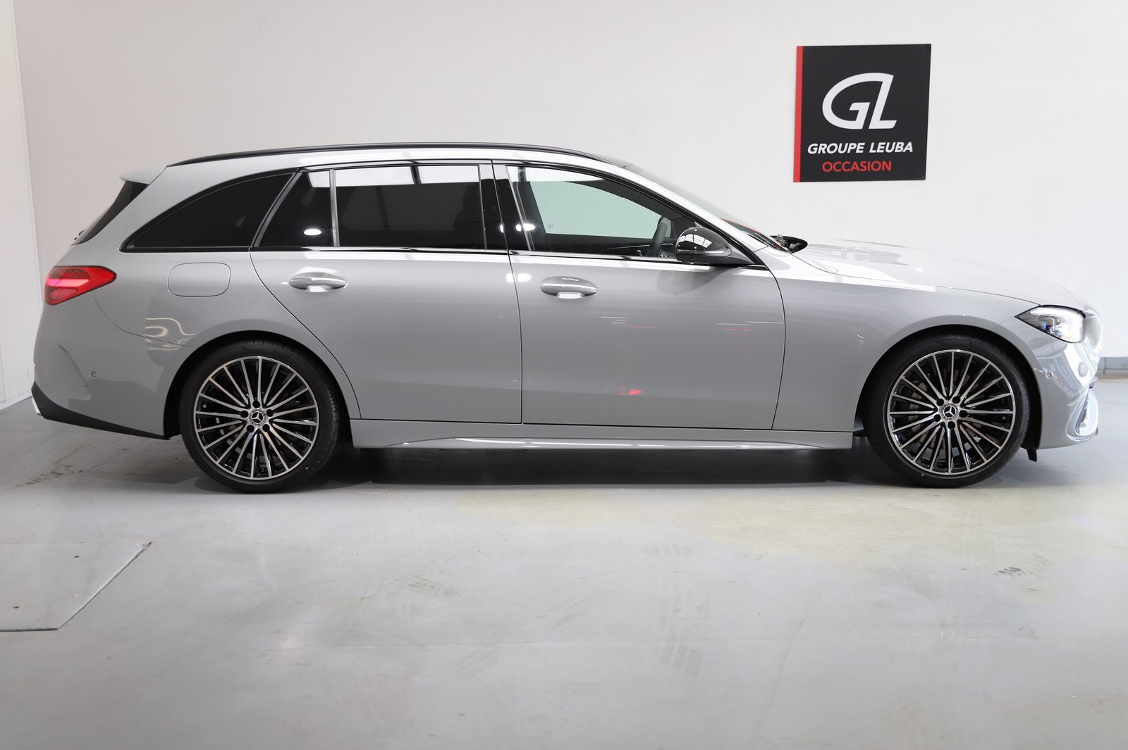 MERCEDES-BENZ C 300 T, Mild-Hybrid Benzin/Elektro, Occasion / Gebraucht, Automatik - 7