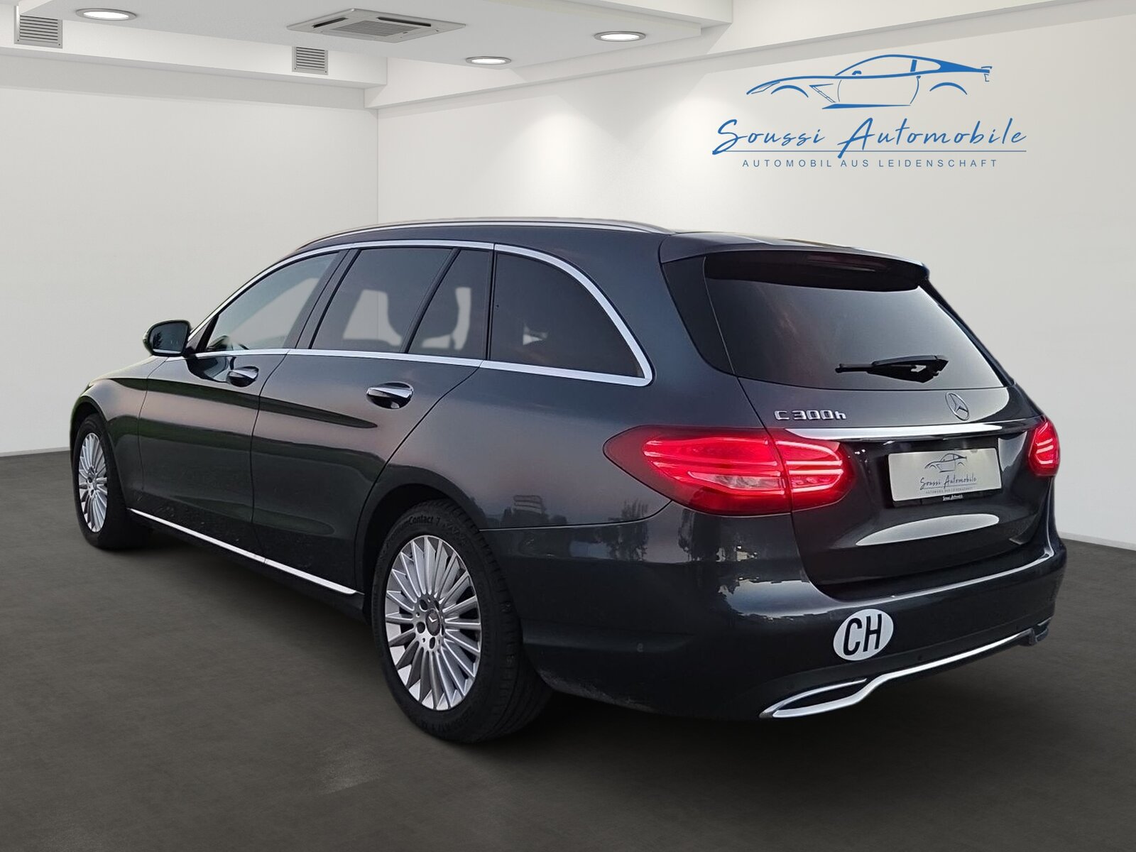 MERCEDES-BENZ C 300 BlueTEC Hybrid Exclusive 7G-Tronic, Second hand / Used, Automatic - 4