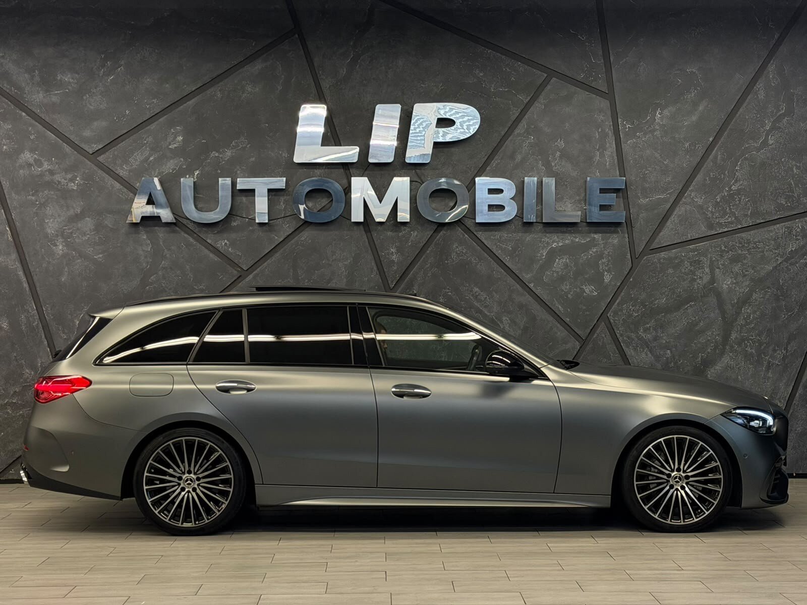 MERCEDES-BENZ C 300 T 4Matic AMG Line, Mild-Hybrid Petrol/Electric, Second hand / Used, Automatic - 4