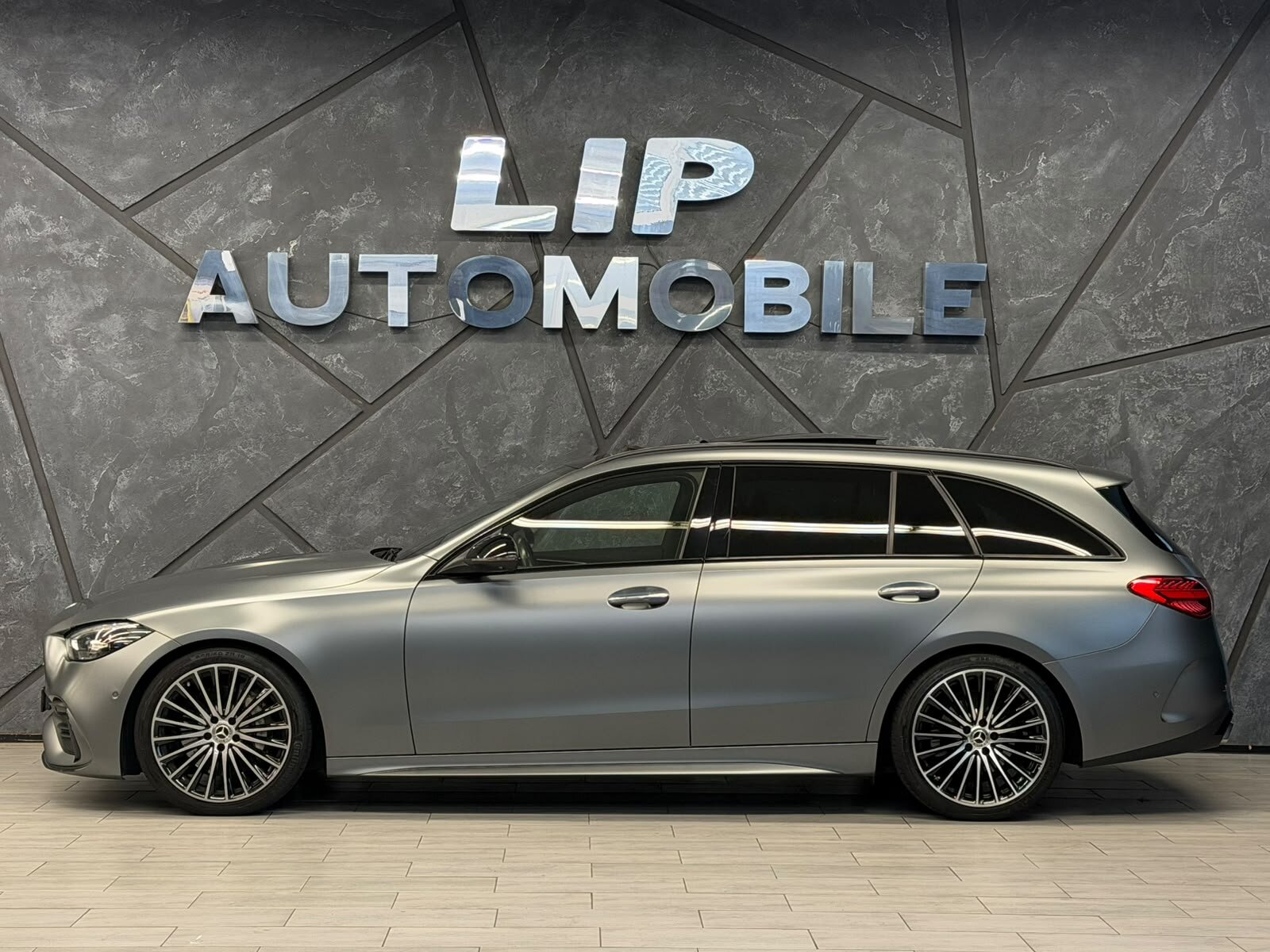 MERCEDES-BENZ C 300 T 4Matic AMG Line, Mild-Hybrid Petrol/Electric, Second hand / Used, Automatic - 5