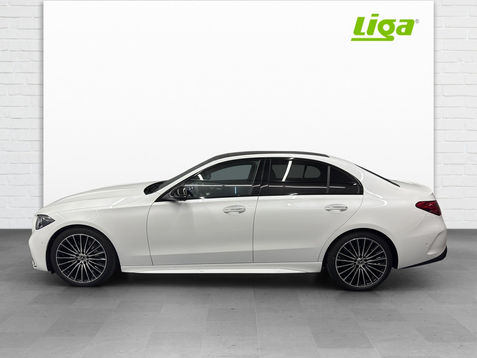 MERCEDES-BENZ C 300 AMG Line 4Matic