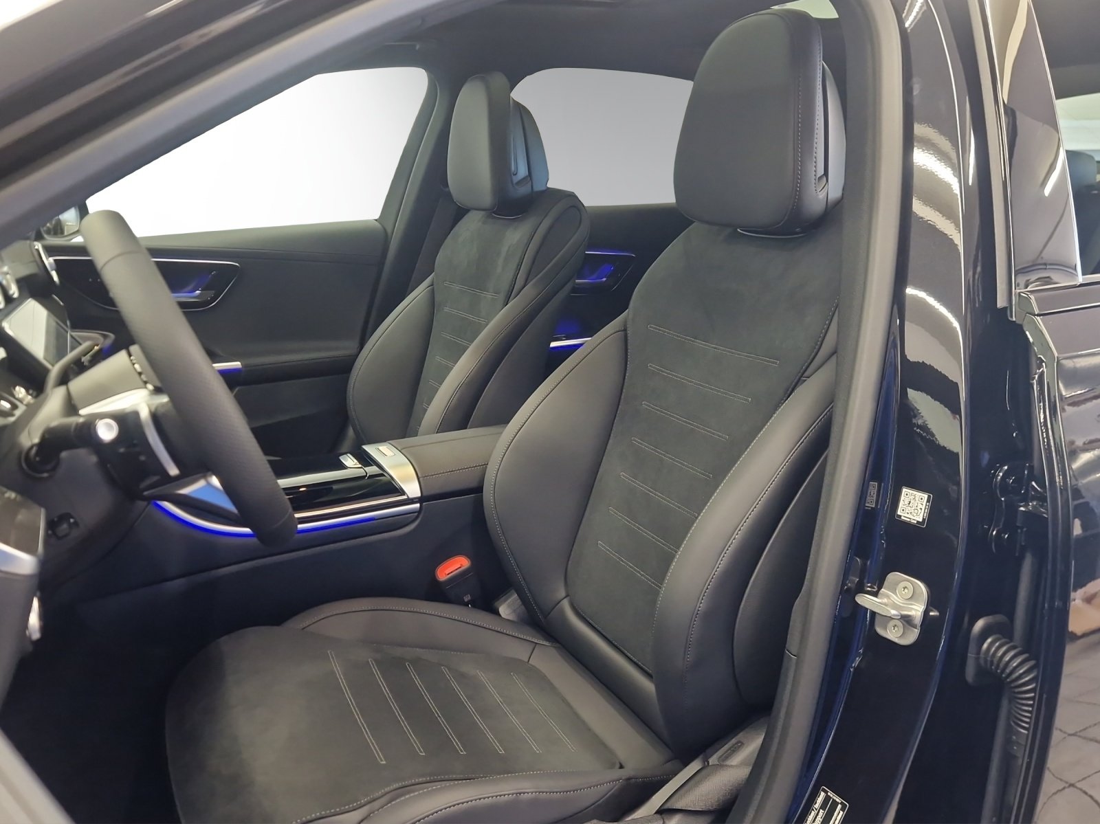 MERCEDES-BENZ C 300 4 Matic, Mild-Hybrid Petrol/Electric, New car, Automatic - 5