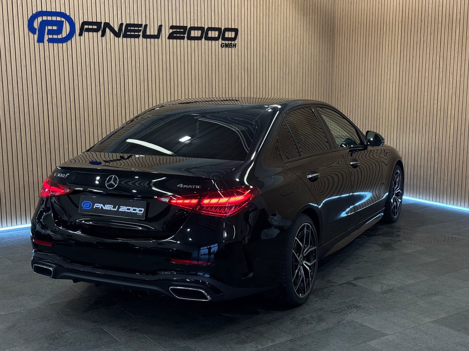 MERCEDES-BENZ C 300 4Matic AMG Line, Mild-Hybrid Benzin/Elektro, Occasion / Gebraucht, Automatik - 4