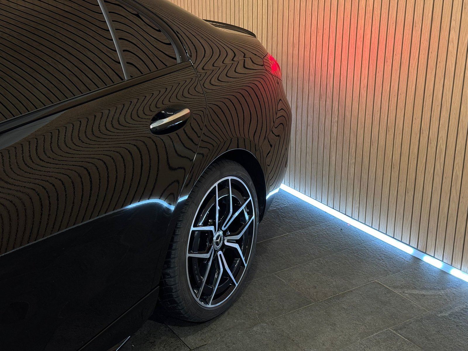 MERCEDES-BENZ C 300 4Matic AMG Line, Mild-Hybrid Benzin/Elektro, Occasion / Gebraucht, Automatik - 6