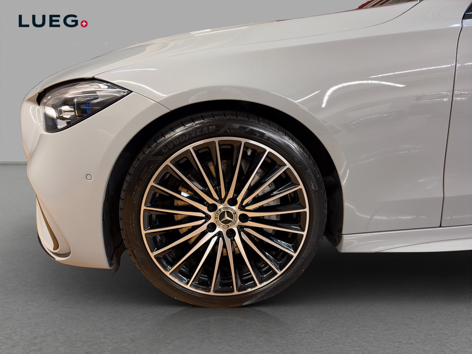 MERCEDES-BENZ C 300 d 4M - AMG / DISTRONIC / 360 Grad Kamera, Mild-Hybrid Diesel/Elektro, Occasion / Gebraucht, Automatik - 7