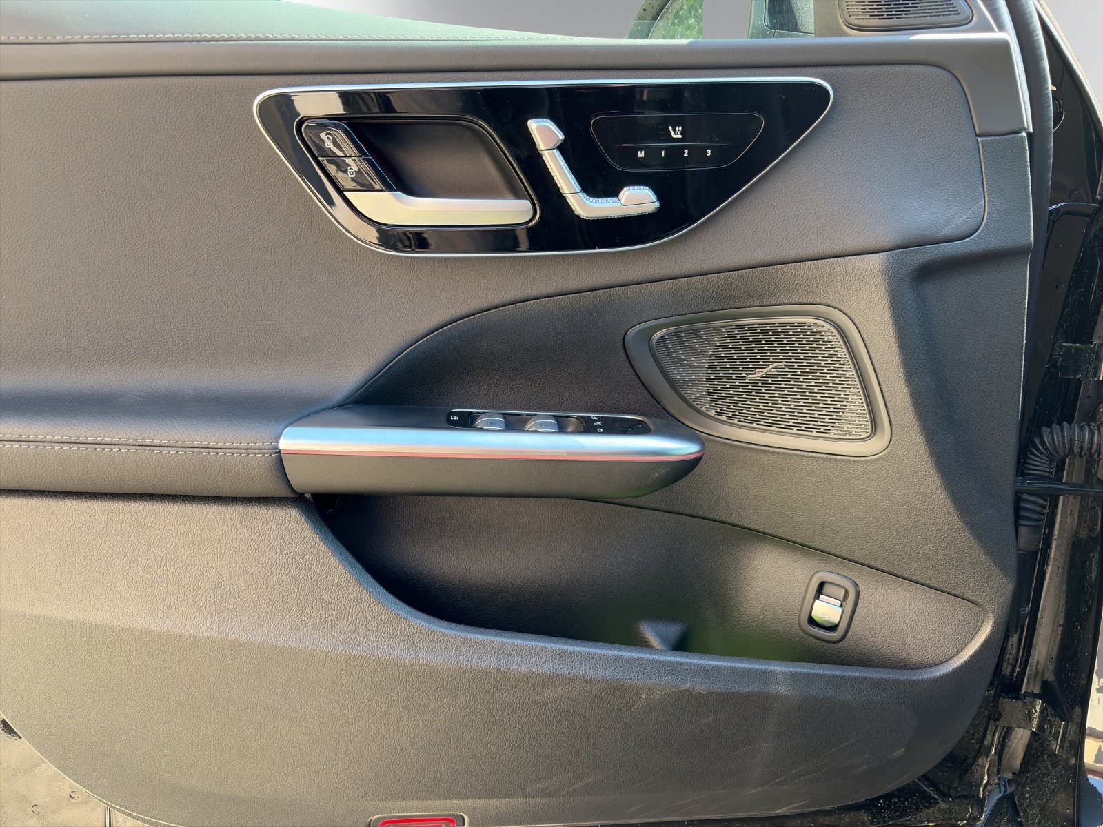MERCEDES-BENZ C 300de 4Matic AMG Line, Plug-in-Hybrid Diesel/Electric, Ex-demonstrator, Automatic - 6