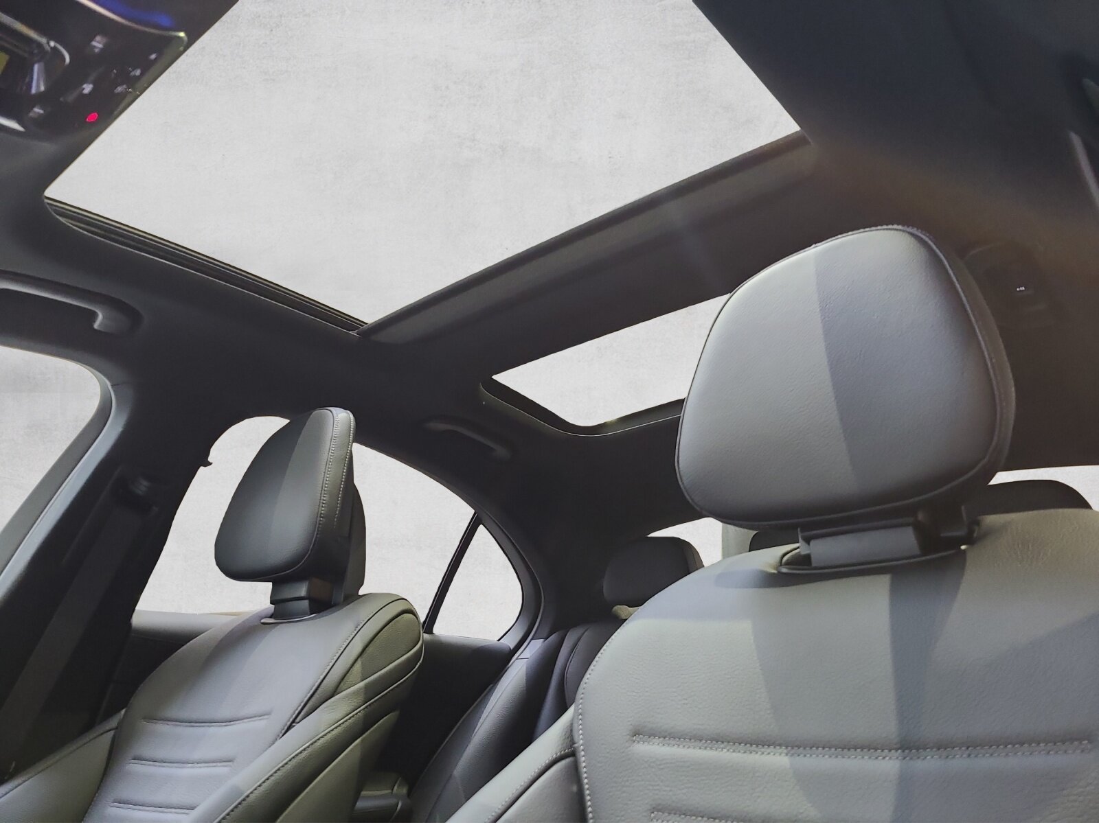 MERCEDES-BENZ C 300 4M AMG W206, Mild-Hybrid Petrol/Electric, Ex-demonstrator, Automatic - 4