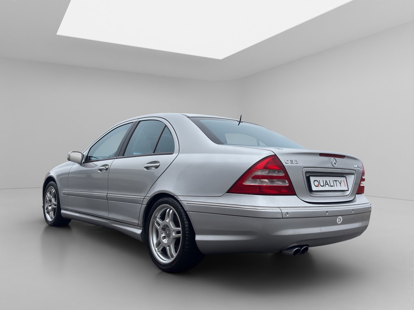 MERCEDES-BENZ C 32 AMG Automatic, Petrol, Second hand / Used, Automatic - 3