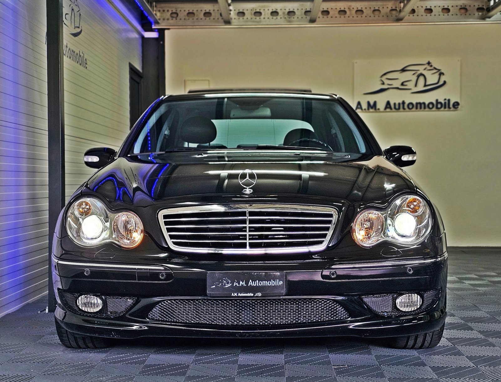 MERCEDES-BENZ C 32 AMG Automatic, Petrol, Second hand / Used, Automatic - 2