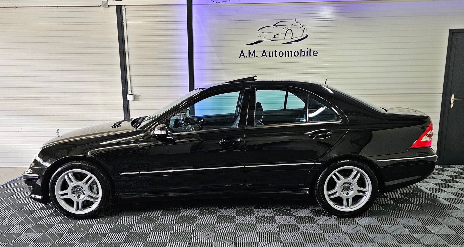 MERCEDES-BENZ C 32 AMG Automatic, Petrol, Second hand / Used, Automatic - 3