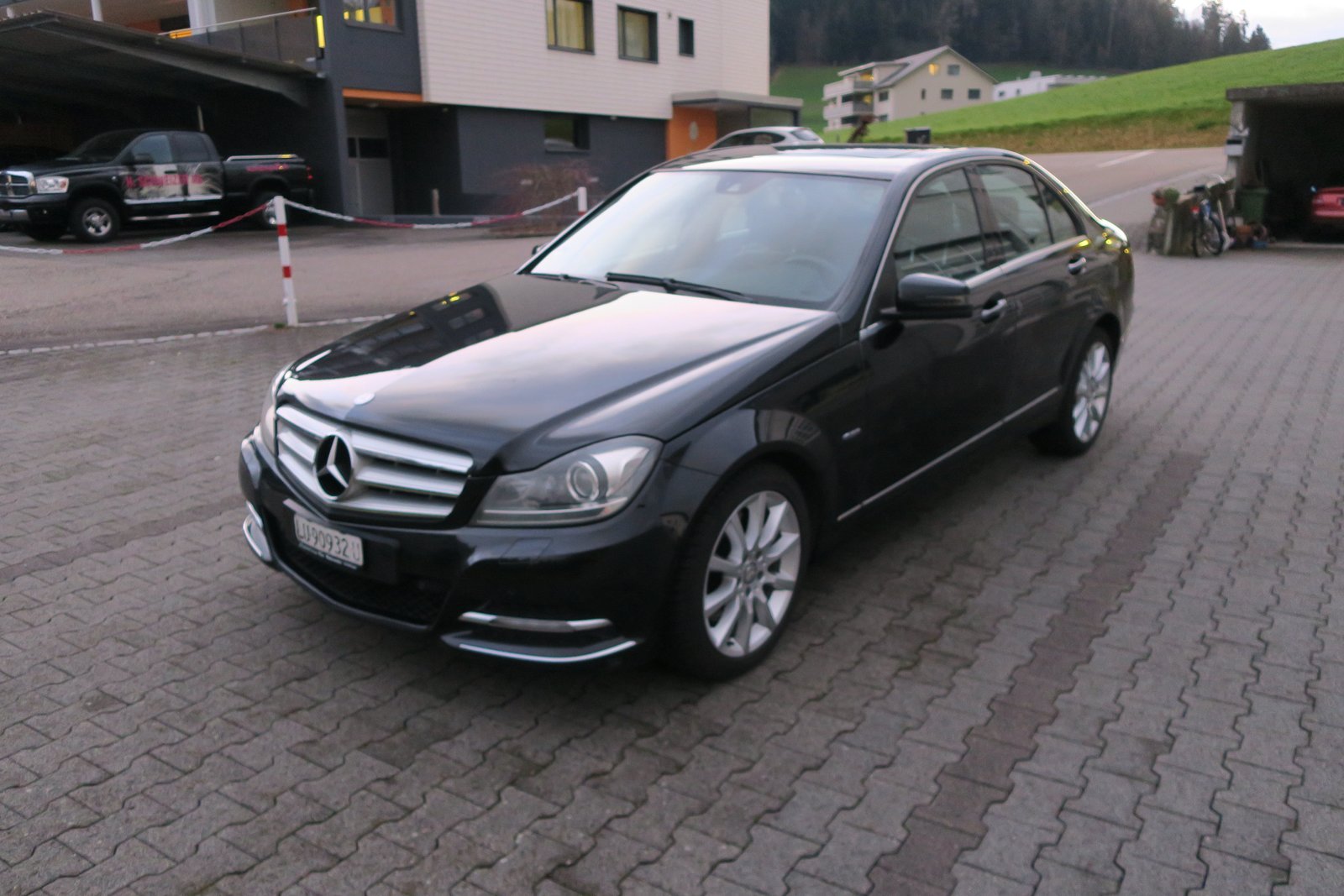 MERCEDES-BENZ C 350 Avantgarde 7G-Tronic 306PS