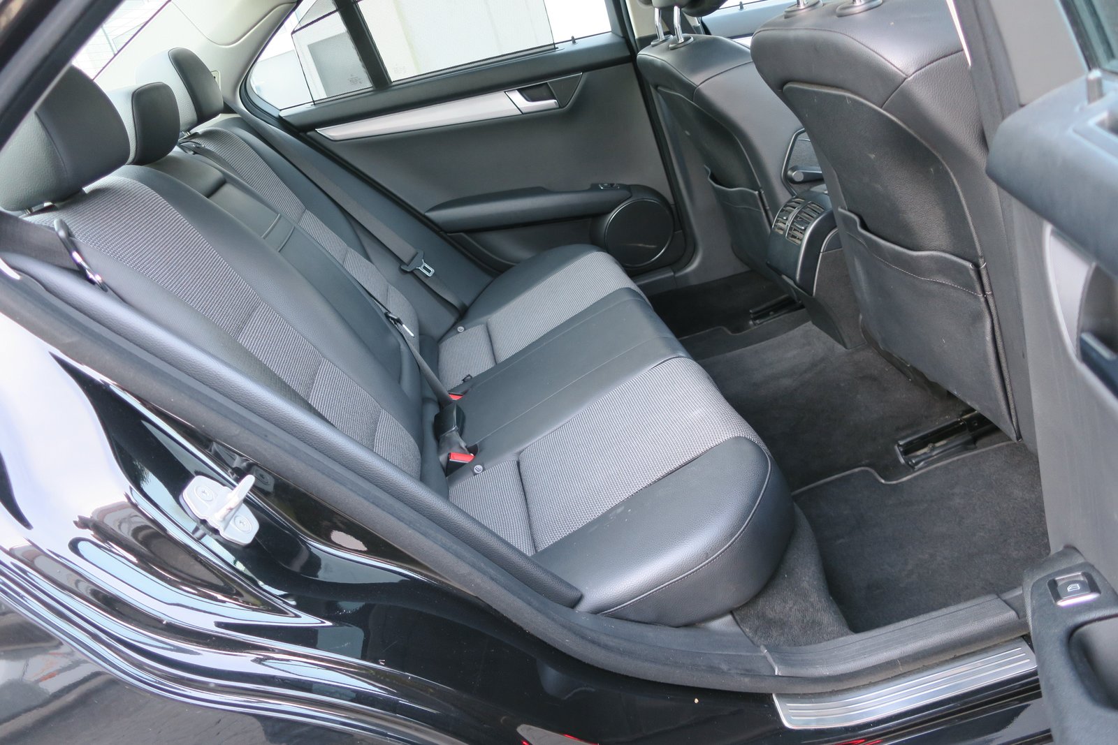 MERCEDES-BENZ C 350 Avantgarde 7G-Tronic 306PS, Benzin, Occasion / Gebraucht, Automatik - 7