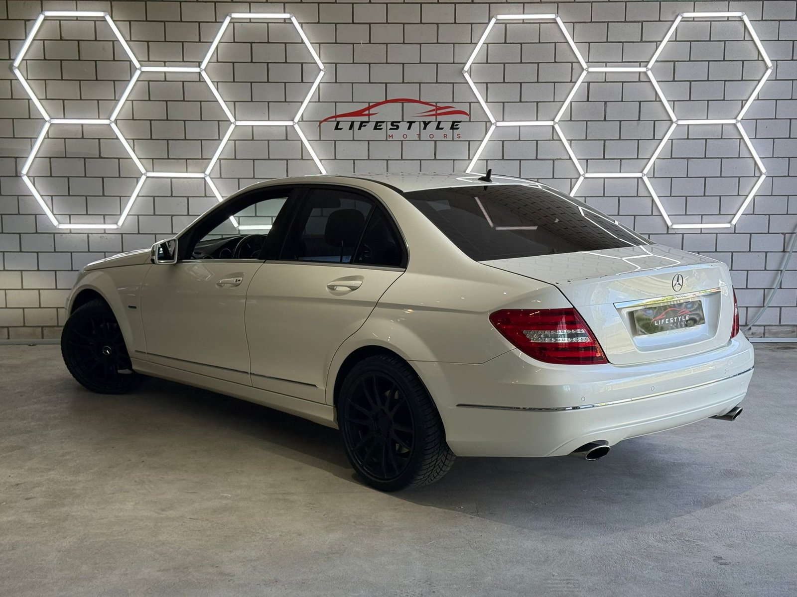 MERCEDES-BENZ C 350 Avantgarde 4Matic 7G-Tronic, Petrol, Second hand / Used, Automatic - 3