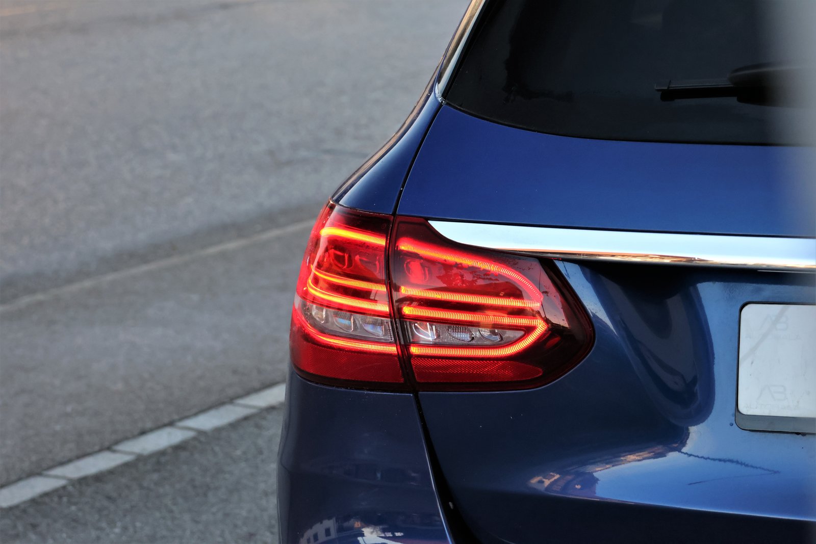 MERCEDES-BENZ C 400 AMG Line 4Matic 9G-Tronic (CH) + 1.8T AH, Benzin, Occasion / Gebraucht, Automatik - 5