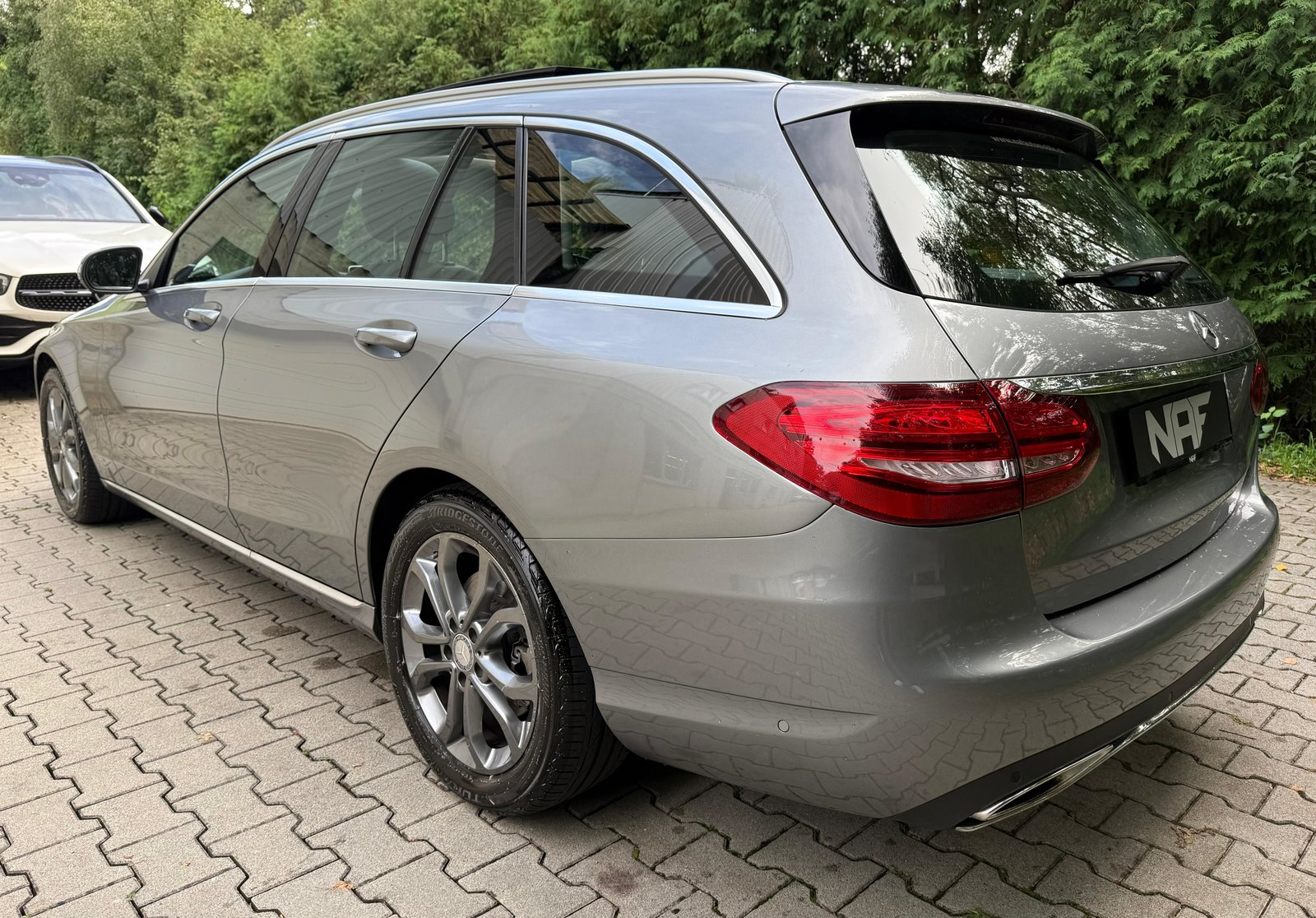 MERCEDES-BENZ C 400 Avantgarde 4Matic 7G-Tronic, Benzin, Occasion / Gebraucht, Automatik - 3