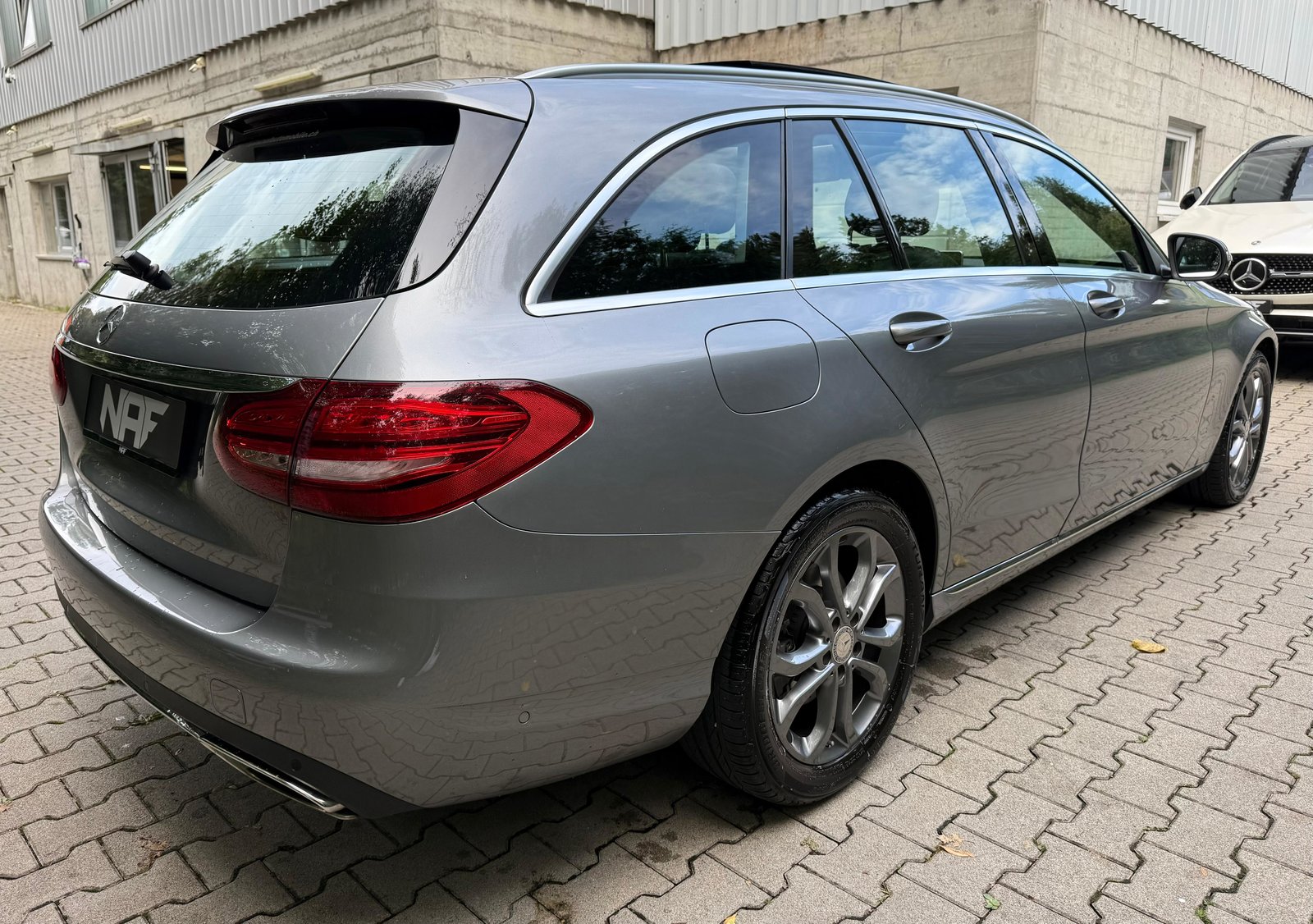MERCEDES-BENZ C 400 Avantgarde 4Matic 7G-Tronic, Benzin, Occasion / Gebraucht, Automatik - 5