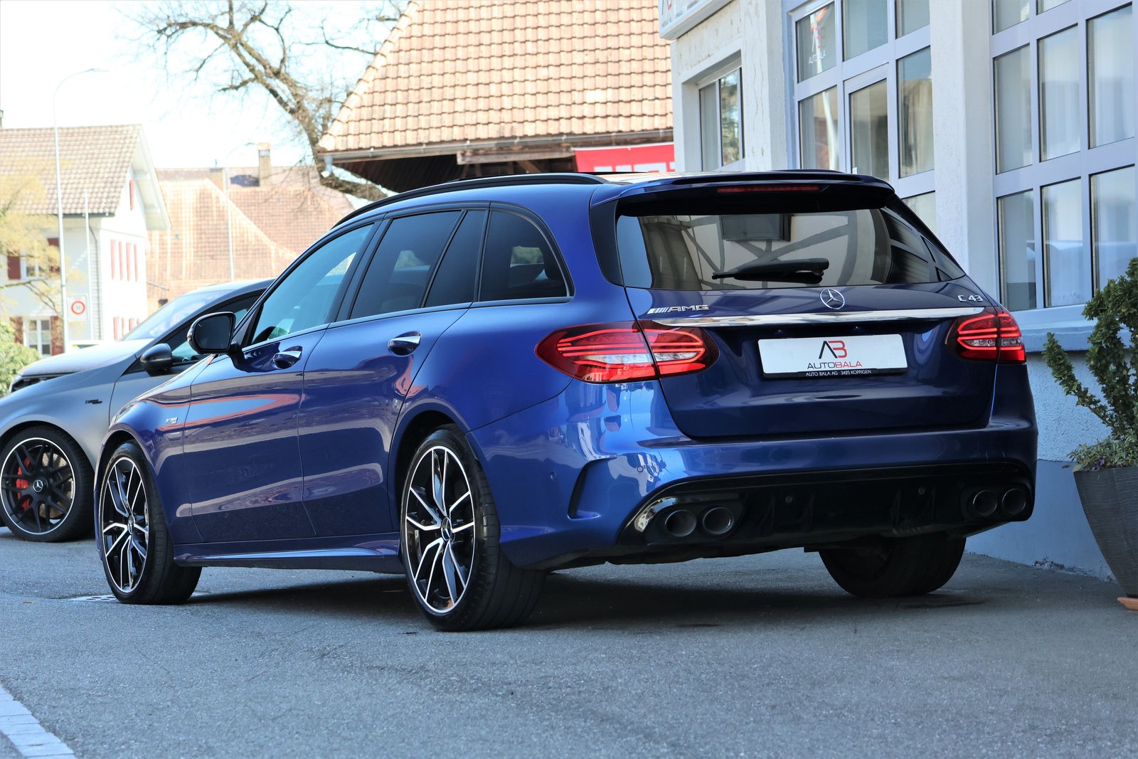 MERCEDES-BENZ C 43 AMG 4Matic 9G-Tronic (CH) 390PS, Petrol, Second hand / Used, Automatic - 3