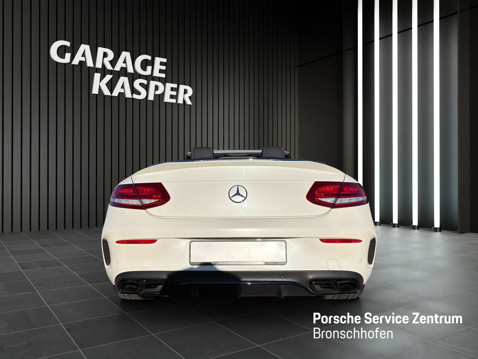 MERCEDES-BENZ C-Klasse A205 Cabriolet C 63 S C 63 S AMG, Petrol, Second hand / Used, Automatic - 4