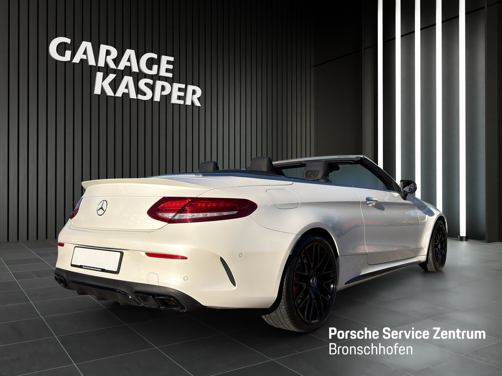 MERCEDES-BENZ C-Klasse A205 Cabriolet C 63 S C 63 S AMG, Petrol, Second hand / Used, Automatic - 5