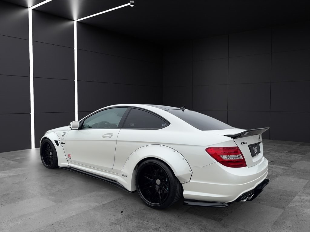 MERCEDES-BENZ C 63 AMG Standard, Essence, Occasion / Utilisé, Automatique - 3