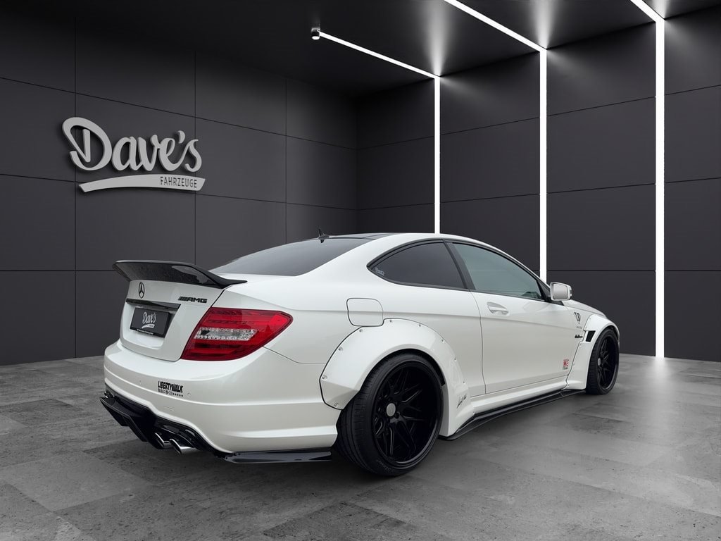 MERCEDES-BENZ C 63 AMG Standard, Essence, Occasion / Utilisé, Automatique - 4