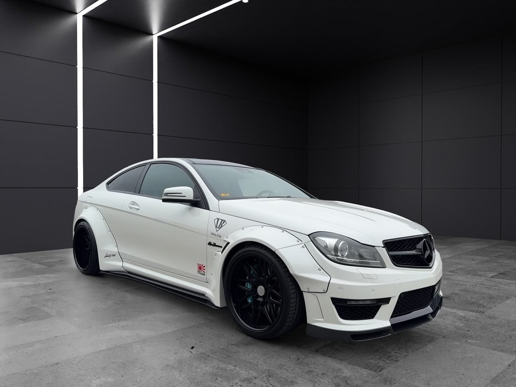 MERCEDES-BENZ C 63 AMG Standard, Essence, Occasion / Utilisé, Automatique - 6