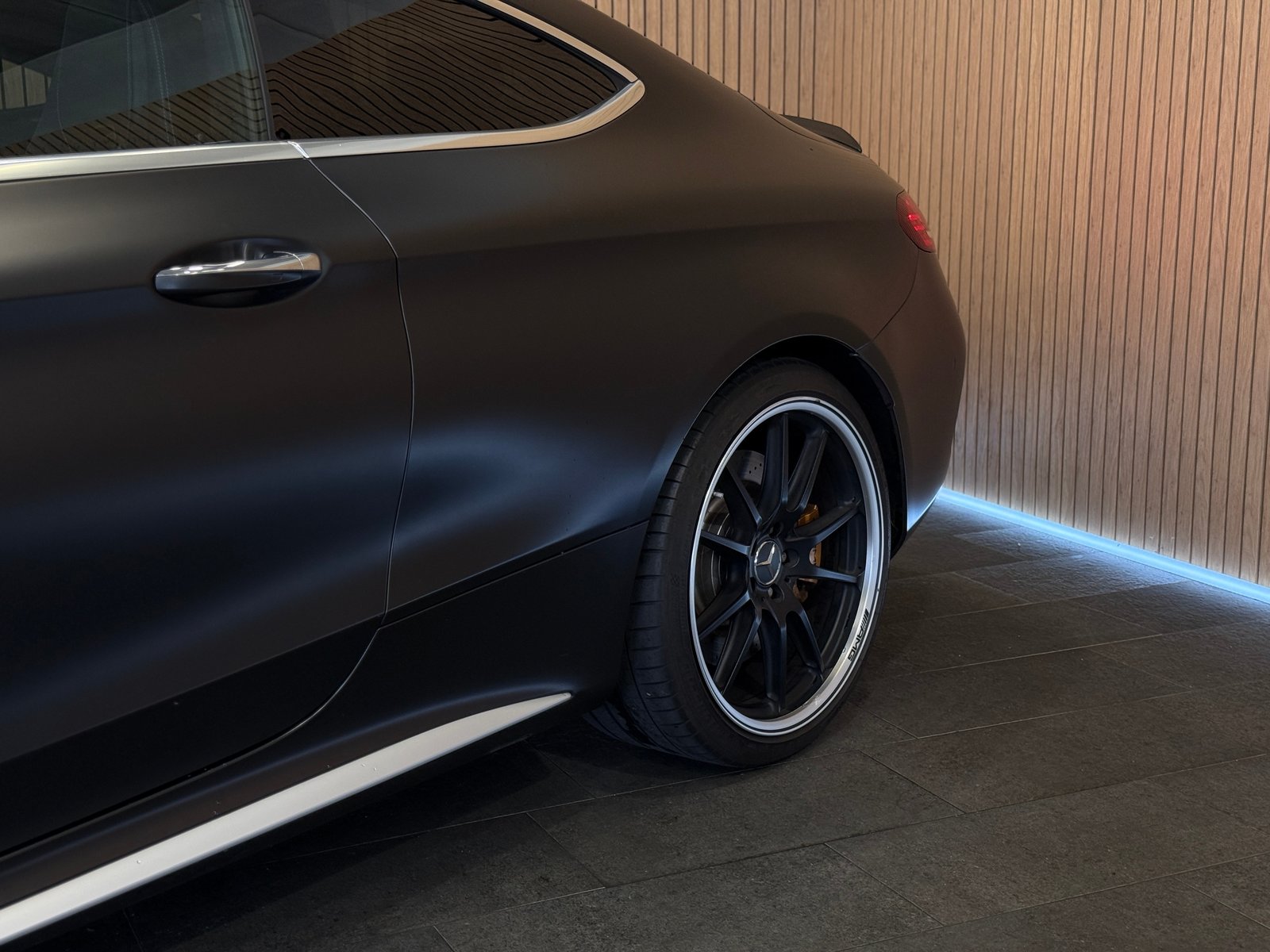 MERCEDES-BENZ C 63 S AMG 9G-tronic *Magno Schwarz*, Benzin, Occasion / Gebraucht, Automatik - 3