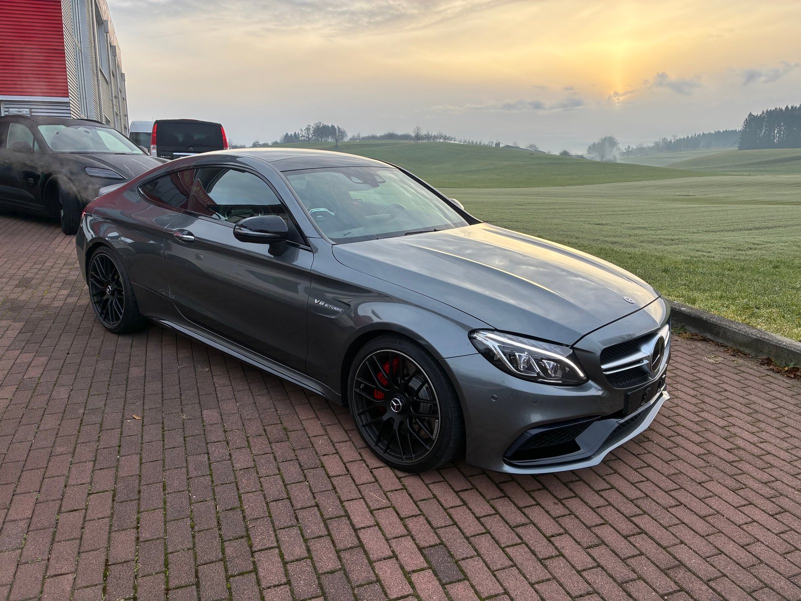 MERCEDES-BENZ C 63 AMG V8