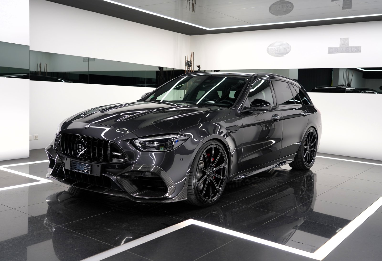 MERCEDES-BENZ C 63 AMG S T E Perf. BRABUS 730