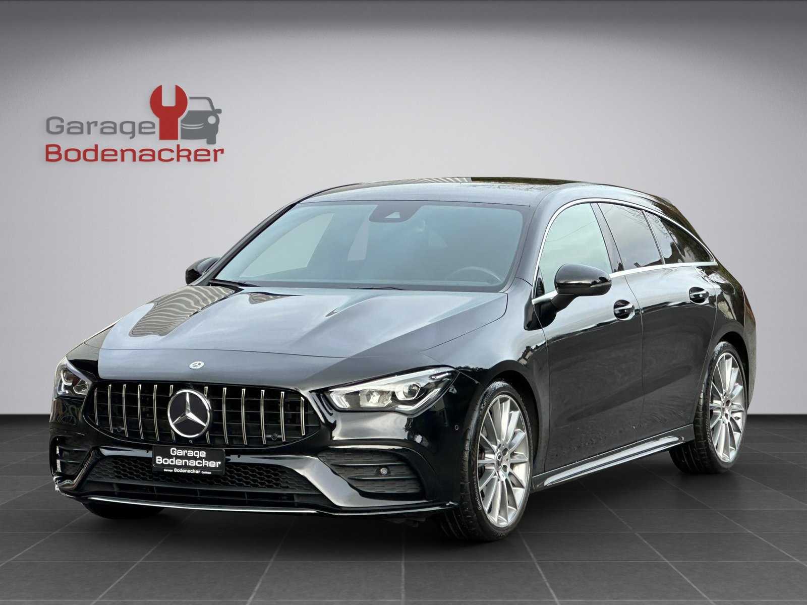 MERCEDES-BENZ CLA Shooting Brake 180 7G-DCT AMG Line