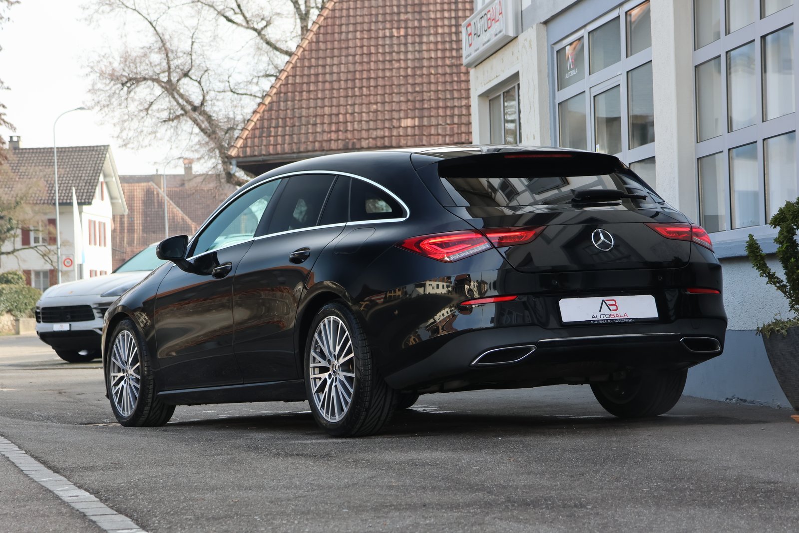MERCEDES-BENZ CLA Shooting Brake 180 7G-DCT Progressive, Benzina, Occasioni / Usate, Automatico - 3