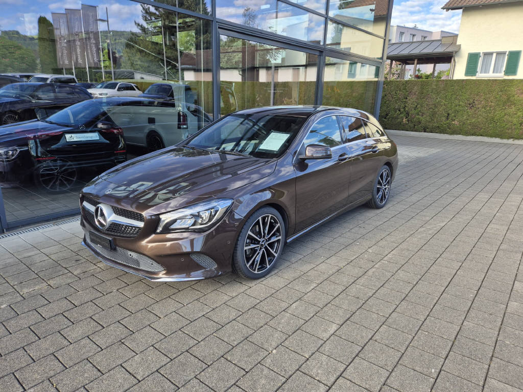 MERCEDES-BENZ CLA 180 Urban Shooting Brake