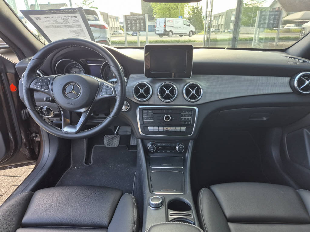 MERCEDES-BENZ CLA 180 Urban Shooting Brake, Petrol, Second hand / Used, Automatic - 6