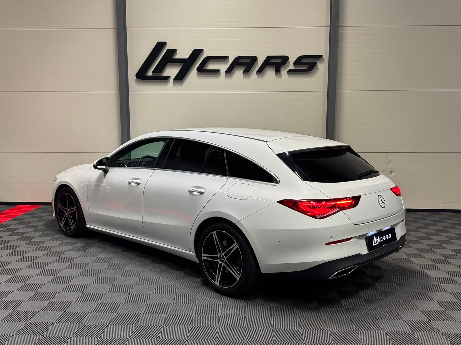 MERCEDES-BENZ CLA 180 Progressive Shooting Brake, Petrol, Second hand / Used, Automatic - 3