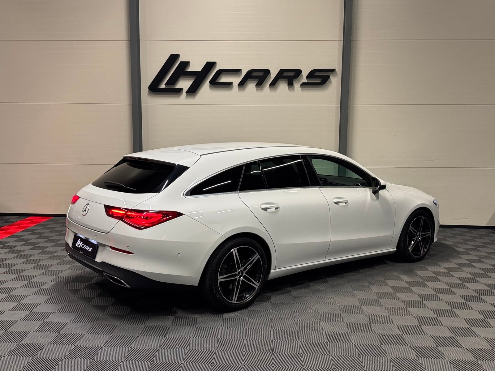 MERCEDES-BENZ CLA 180 Progressive Shooting Brake, Petrol, Second hand / Used, Automatic - 4