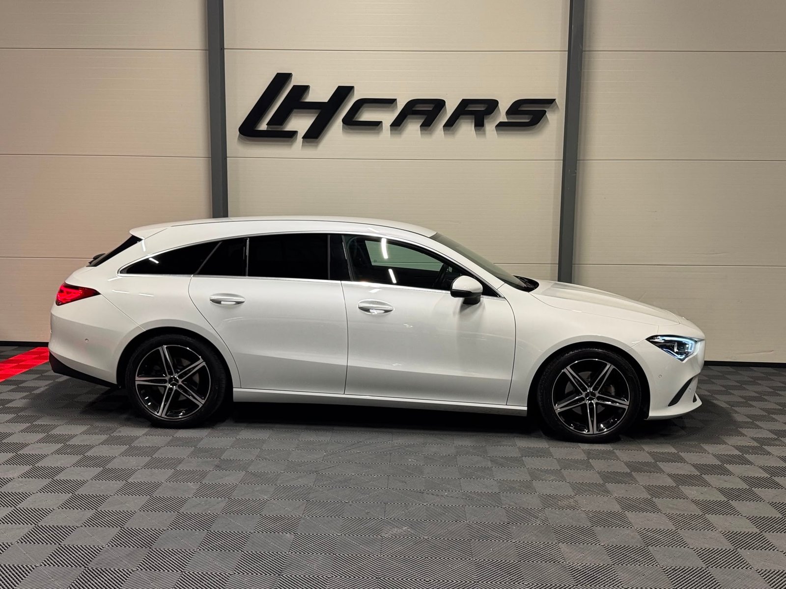 MERCEDES-BENZ CLA 180 Progressive Shooting Brake, Petrol, Second hand / Used, Automatic - 5