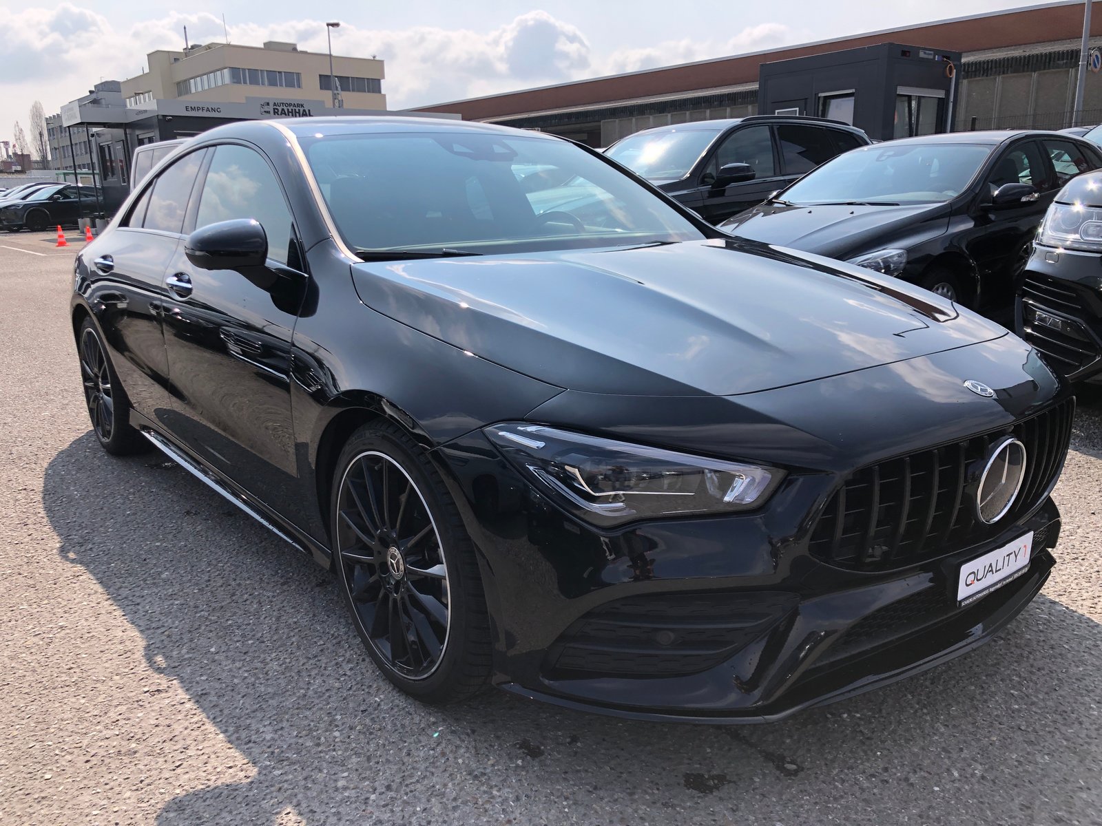 MERCEDES-BENZ CLA 180 AMG Line 7G-DCT, Benzin, Occasion / Gebraucht, Automatik - 3
